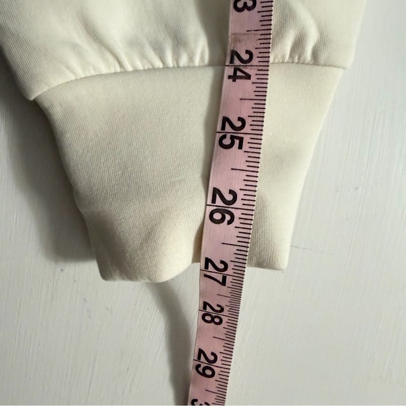 Alphalete Elmts Women's White Knit Cuffed Jogger Pants Size Medium 41624 - Picture 9 of 10